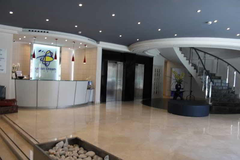 Hôtel Rallye à Grenade Extérieur photo